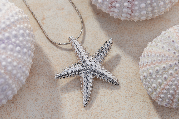 Oceanic-influenced accessories